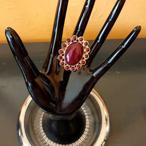 Exquisite Large Oval Red Stone Ring