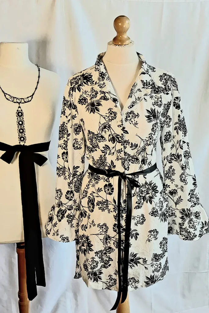 Black and white rose print signature blouse
